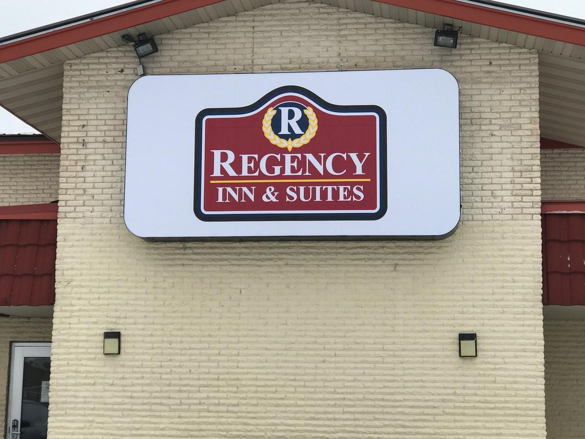 Regency Inn And Suites Eau Claire Zewnętrze zdjęcie